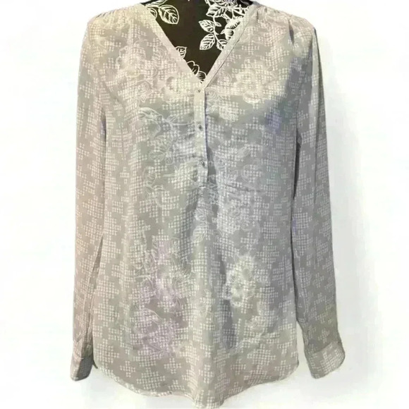 Banana Republic Women's Small Gray Geometric V-Neck Sheer Blouse - Picture 1 of 4